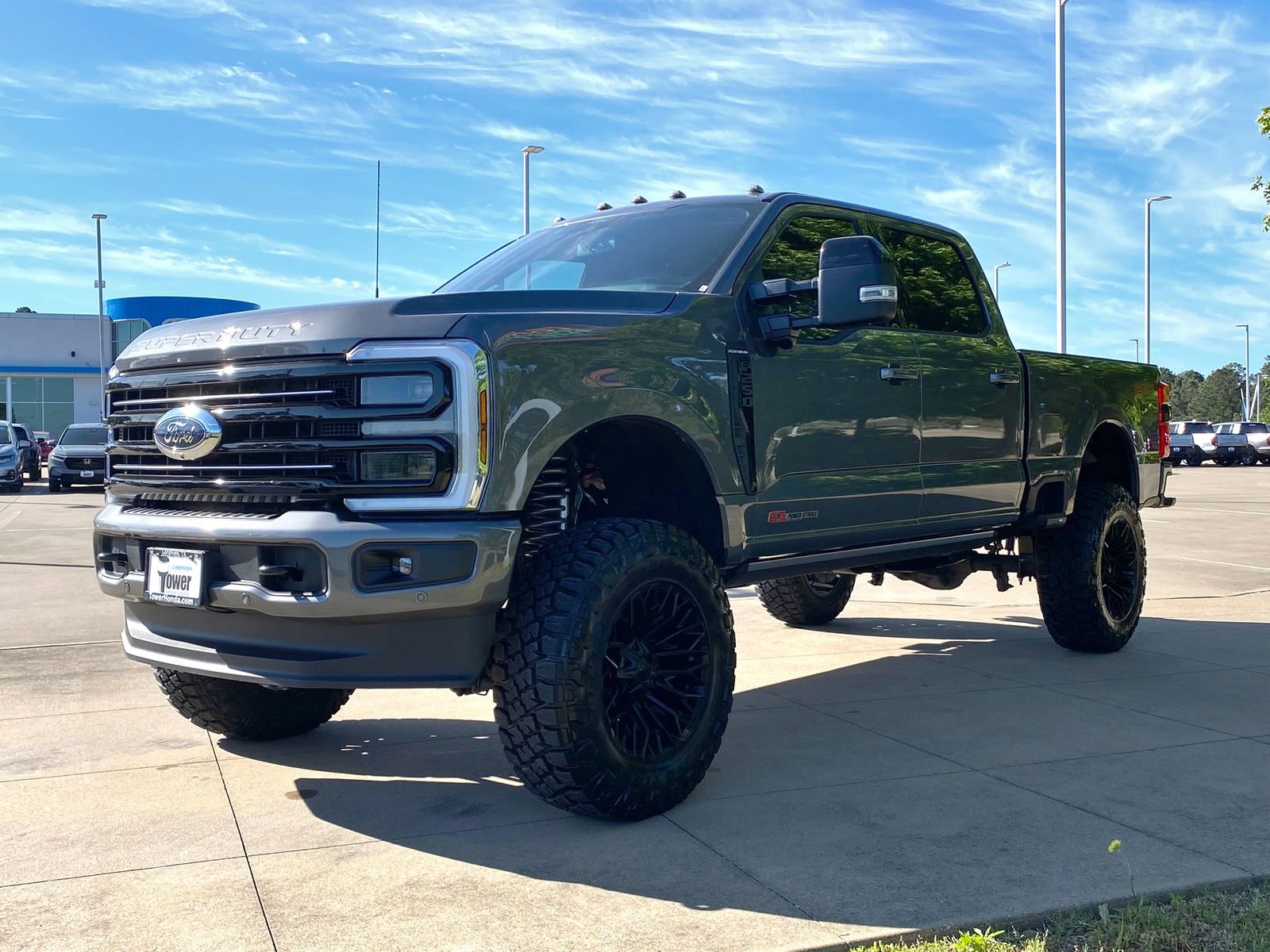 Used 2025 Ford F250 Platinum image 3