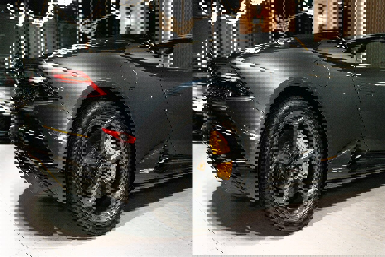 Used 2023 Lamborghini Huracan EVO image 47