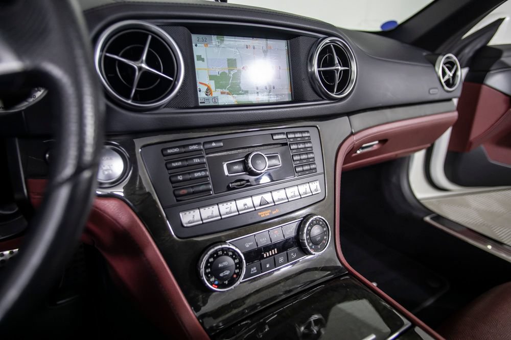 Used 2016 Mercedes-Benz SL 400 image 31