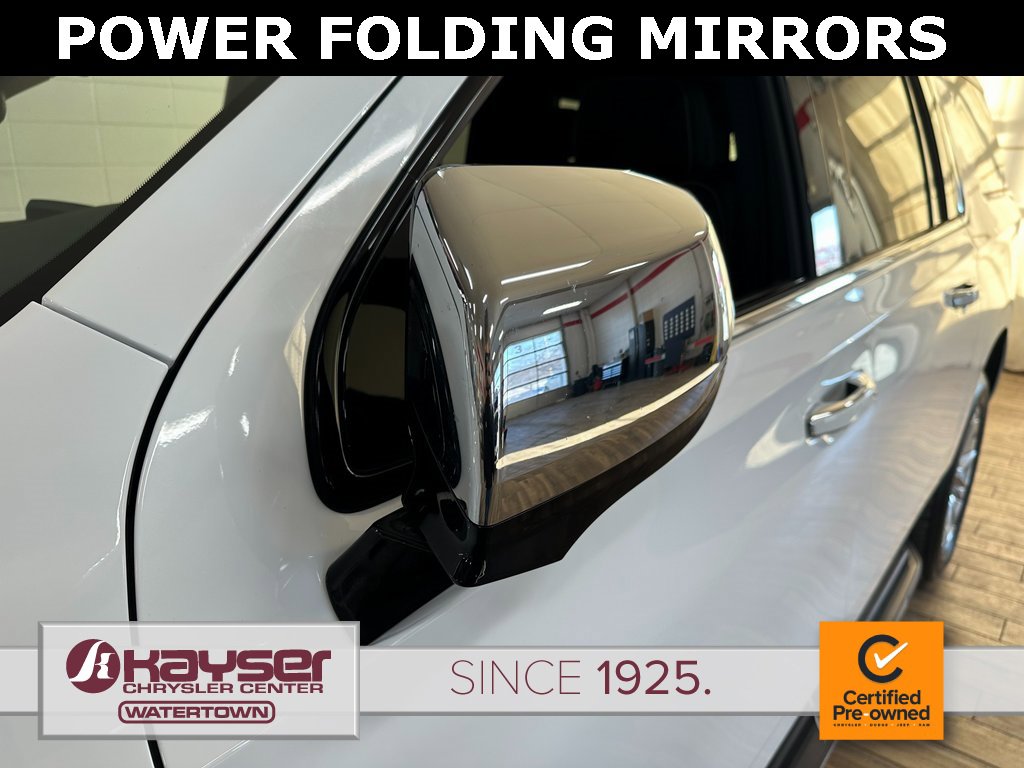 Used 2024 Chevrolet Suburban Premier image 8