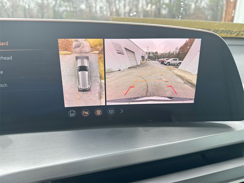 Used 2026 Cadillac Vistiq Sport image 27