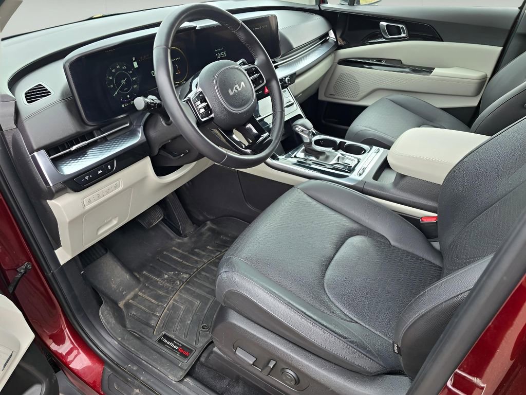 Used 2024 Kia Carnival SX Prestige FWD image 23