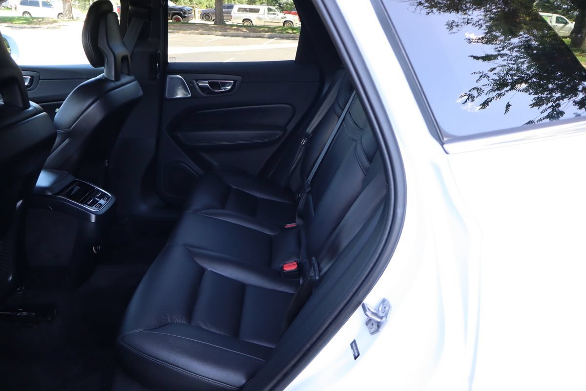 Used 2018 Volvo XC60 T6 Inscription w/ Convenience Package AWD/4WD image 20