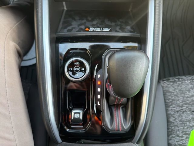 Certified 2024 Chevrolet Colorado Z71 w/ Z71 Convenience Package 2 image 32