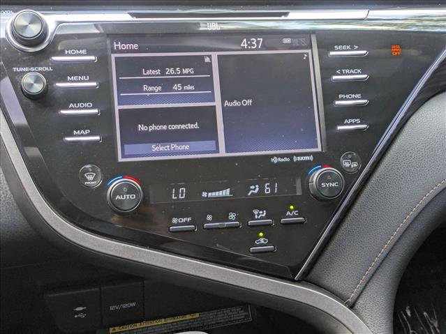 Used 2019 Toyota Camry XLE FWD image 13