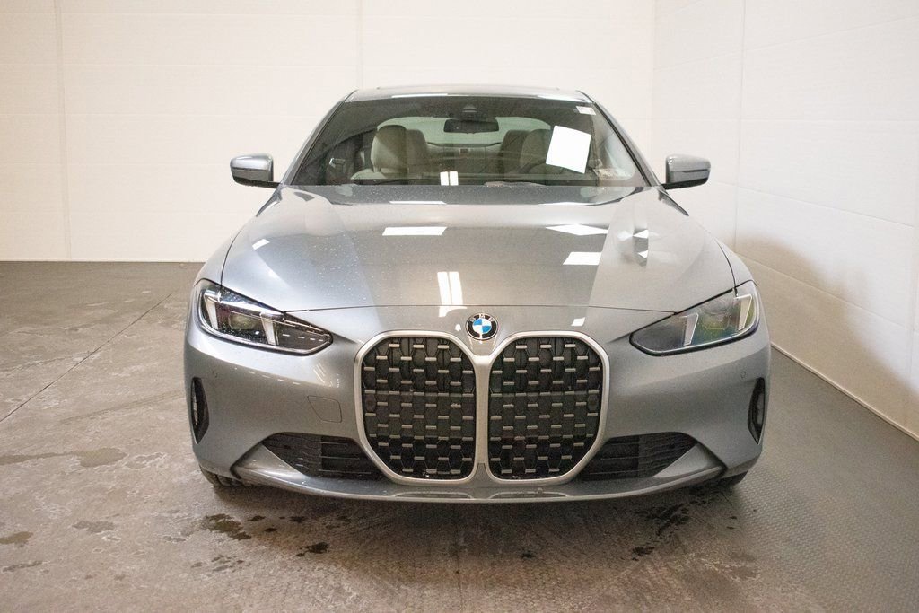New 2026 BMW 430i xDrive Coupe w/ Convenience Package AWD/4WD image 2