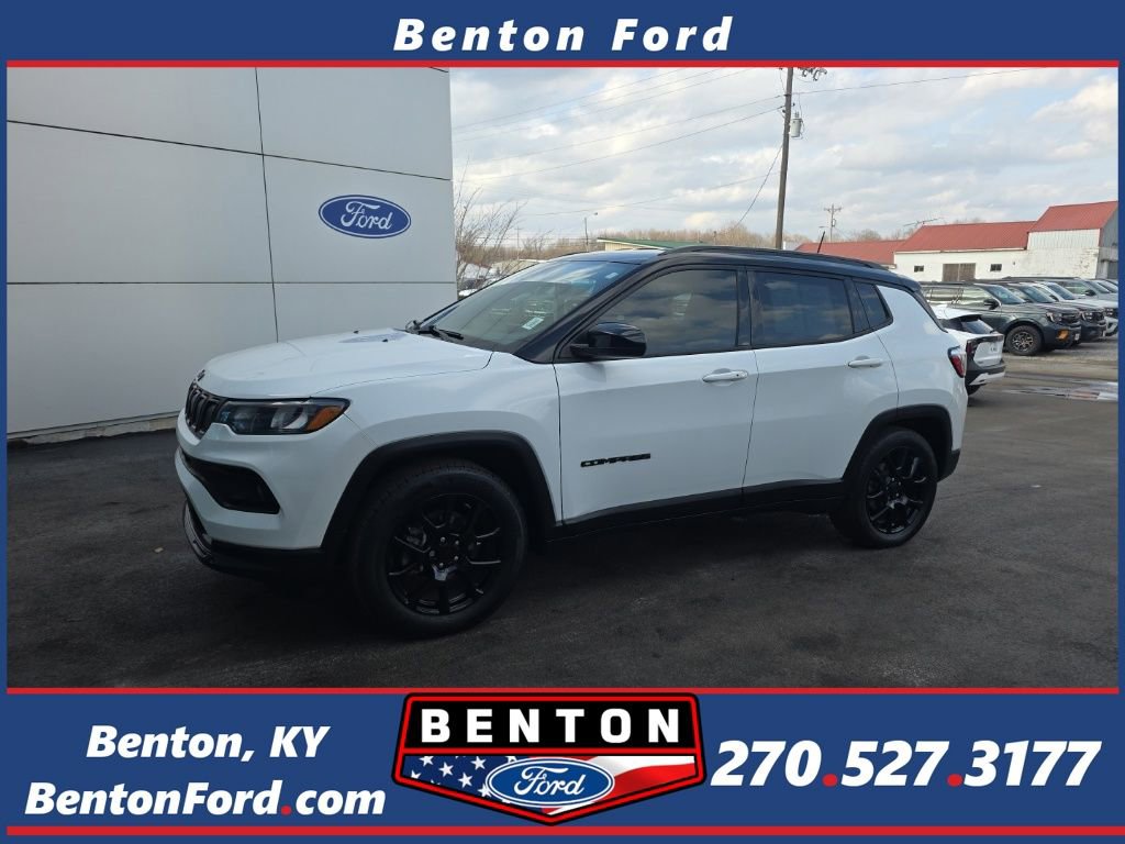 Used 2022 Jeep Compass Altitude image 1