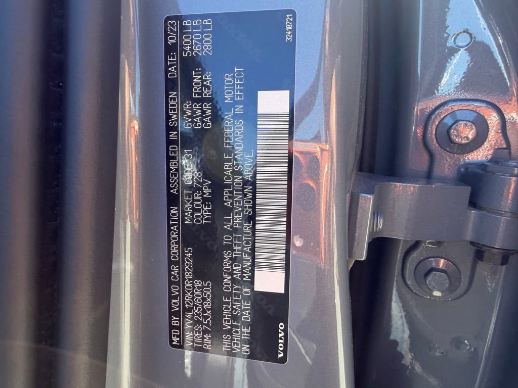 Used 2024 Volvo XC60 B5 Core image 34