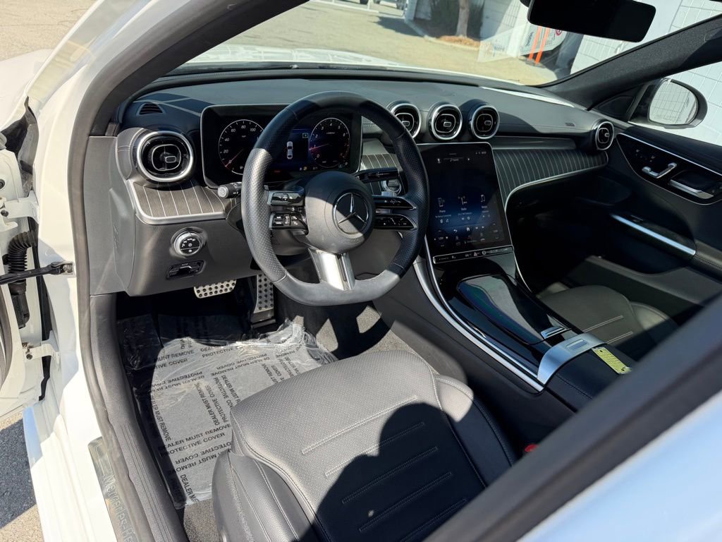 Used 2023 Mercedes-Benz C 300 Sedan image 2