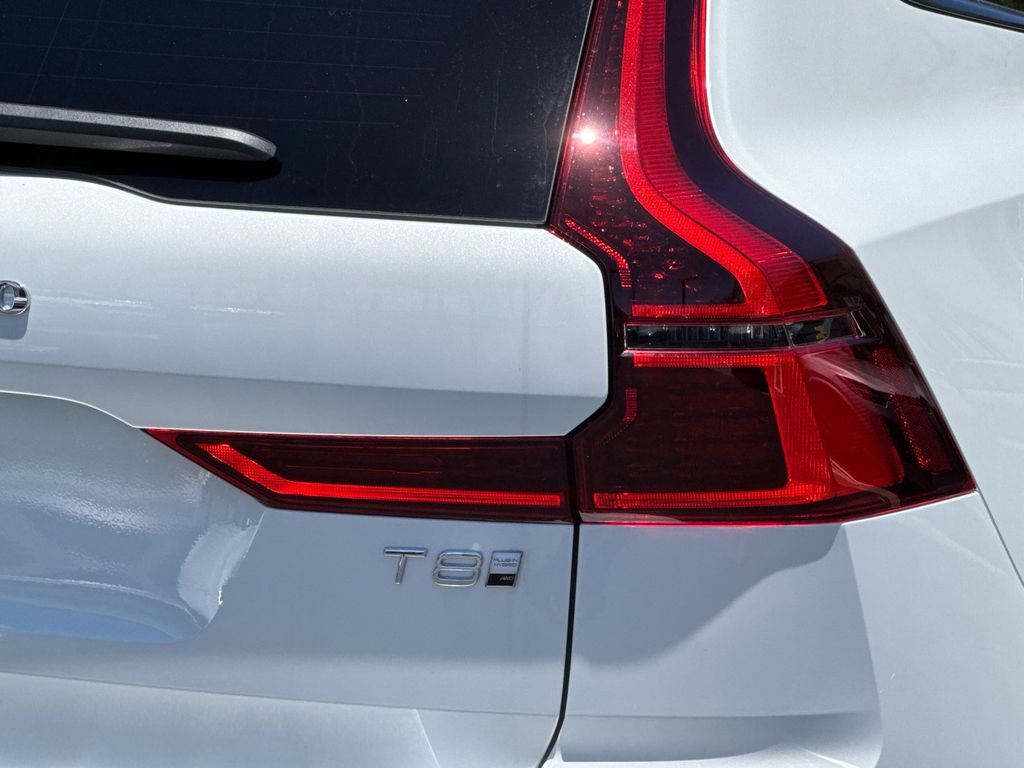 New 2026 Volvo XC60 T8 Plus w/ Protection Package Premier AWD/4WD image 26