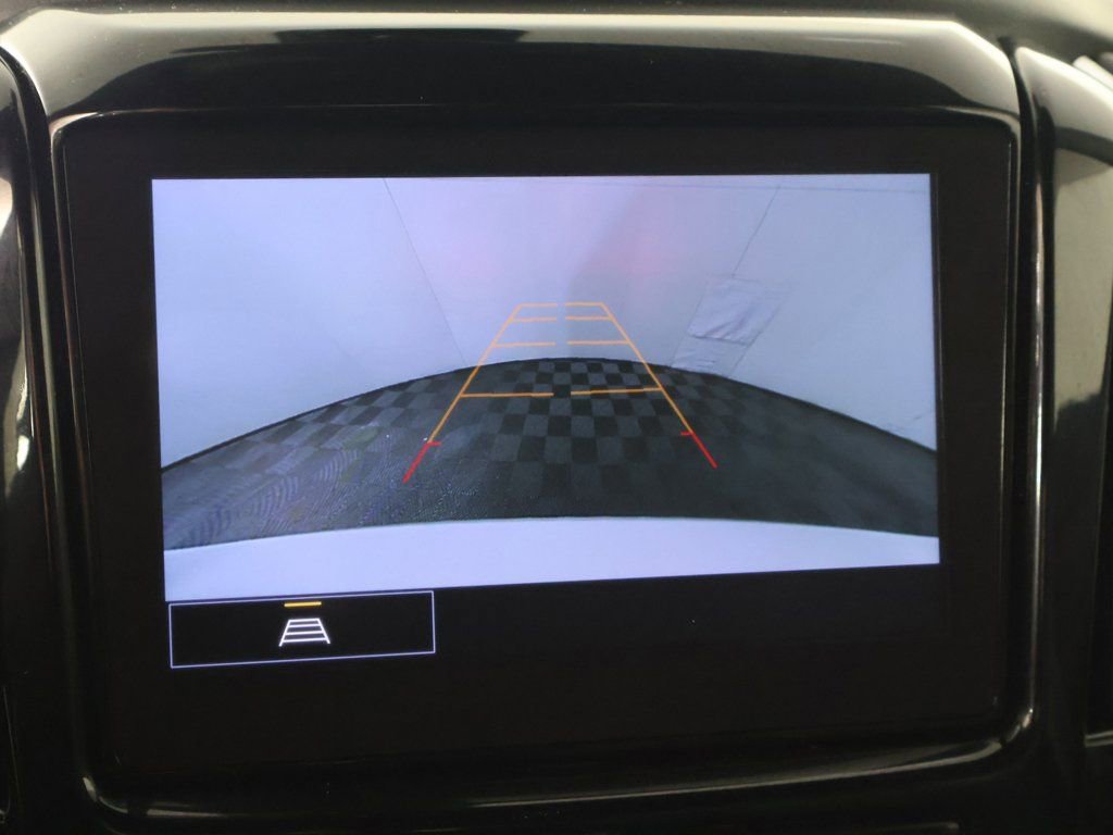 Used 2023 Chevrolet Traverse LT w/ LPO, Floor Liner Package image 47