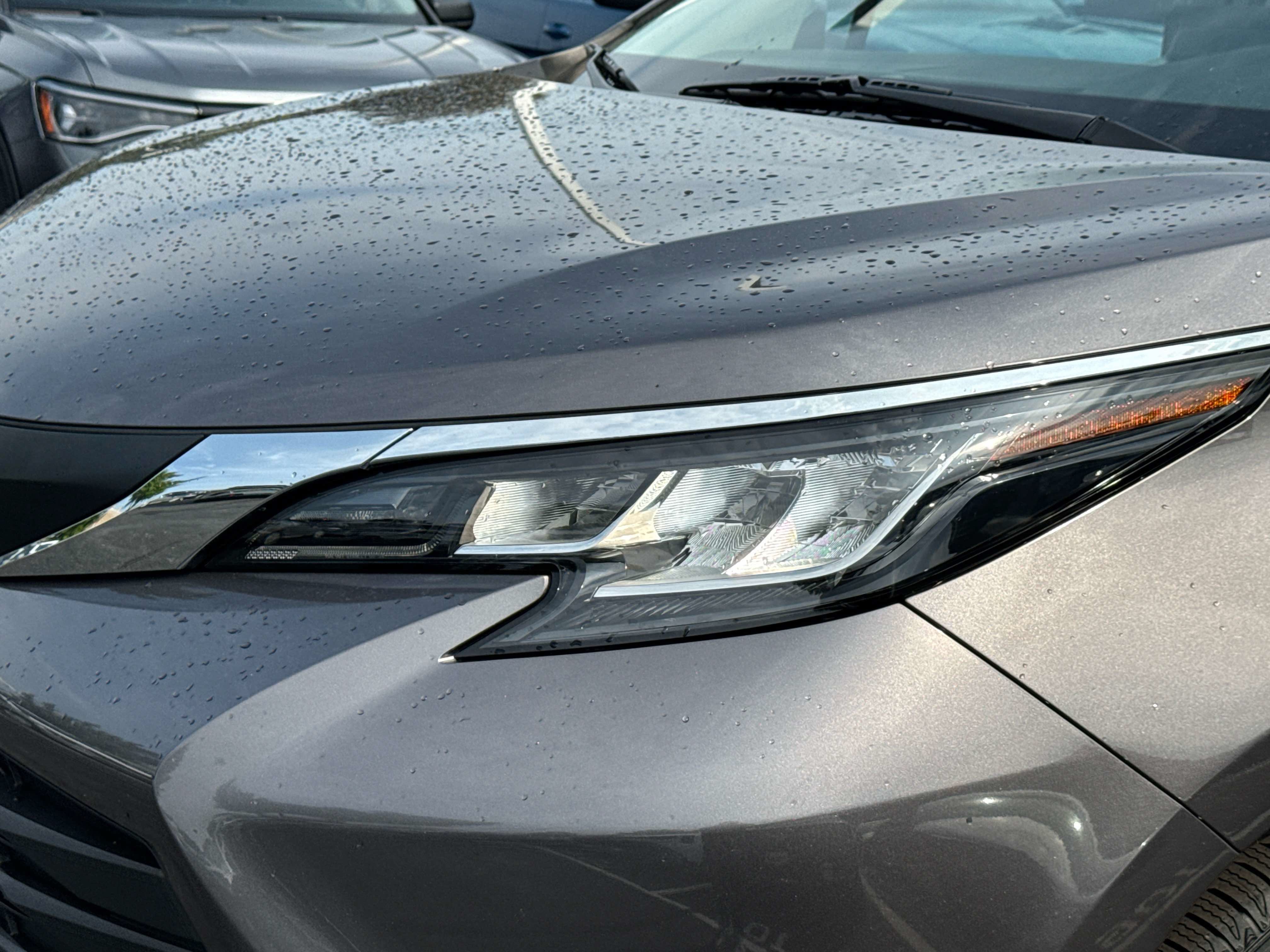 Used 2021 Toyota Sienna XLE FWD image 7