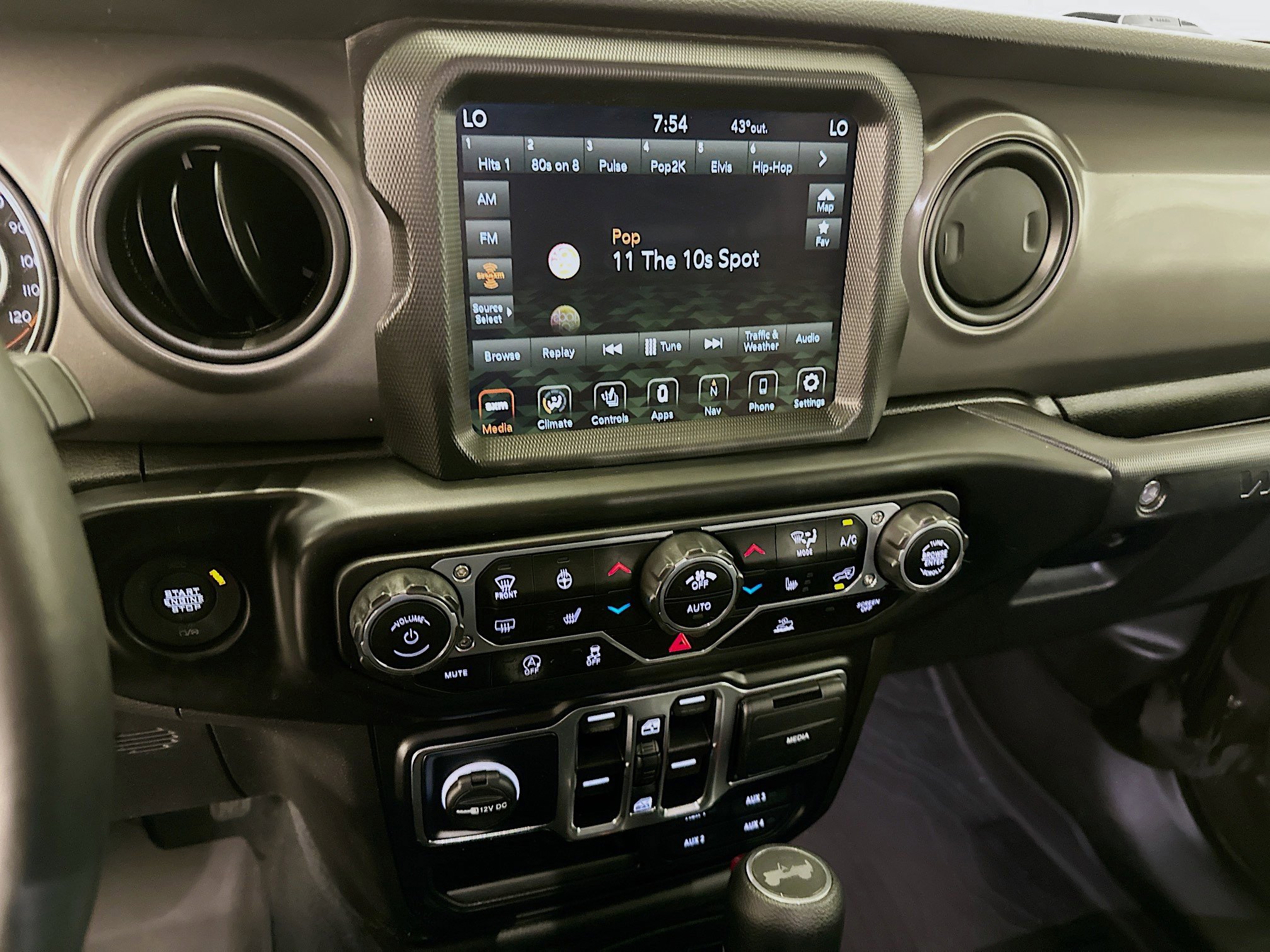 Used 2022 Jeep Wrangler Sport S image 26