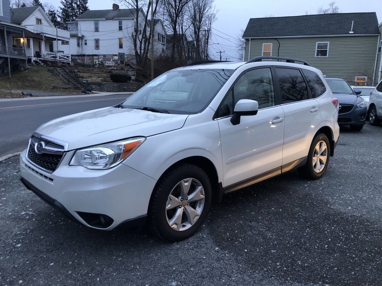 Used 2015 Subaru Forester 2.5i Limited image 2