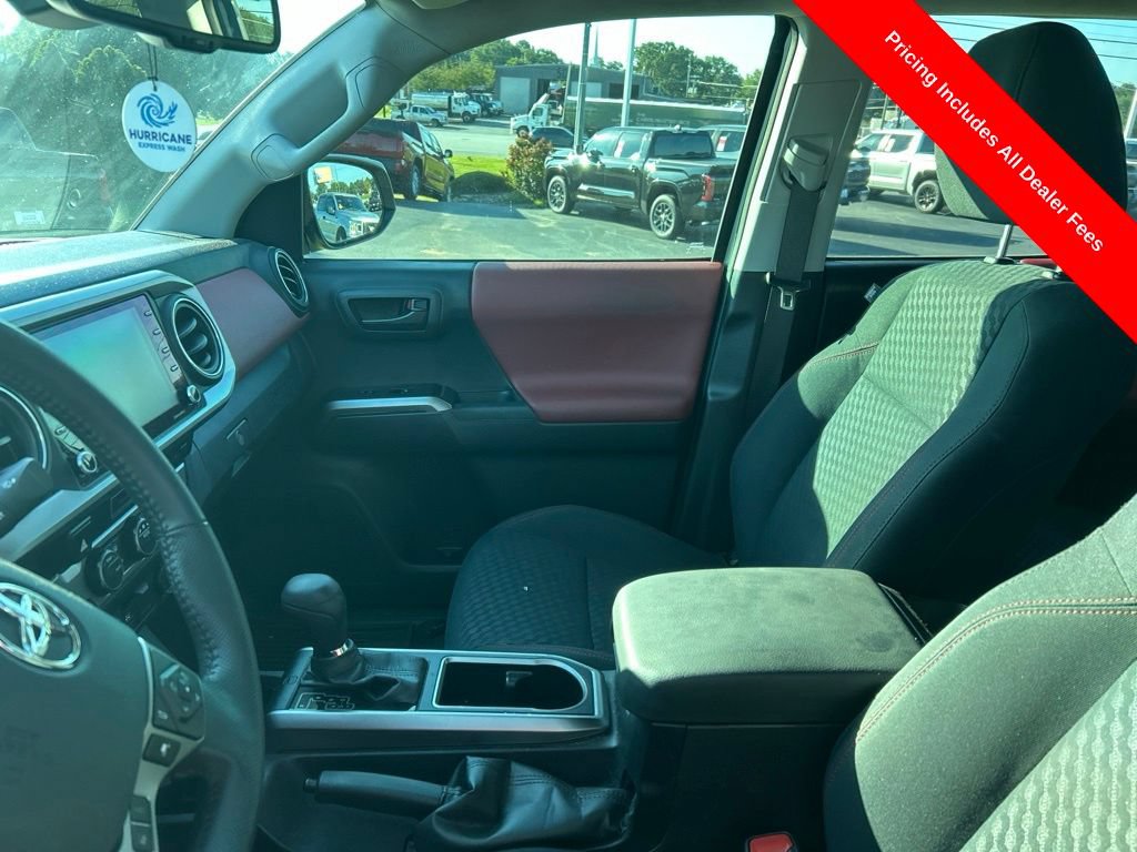 Used 2023 Toyota Tacoma SR5 RWD image 10