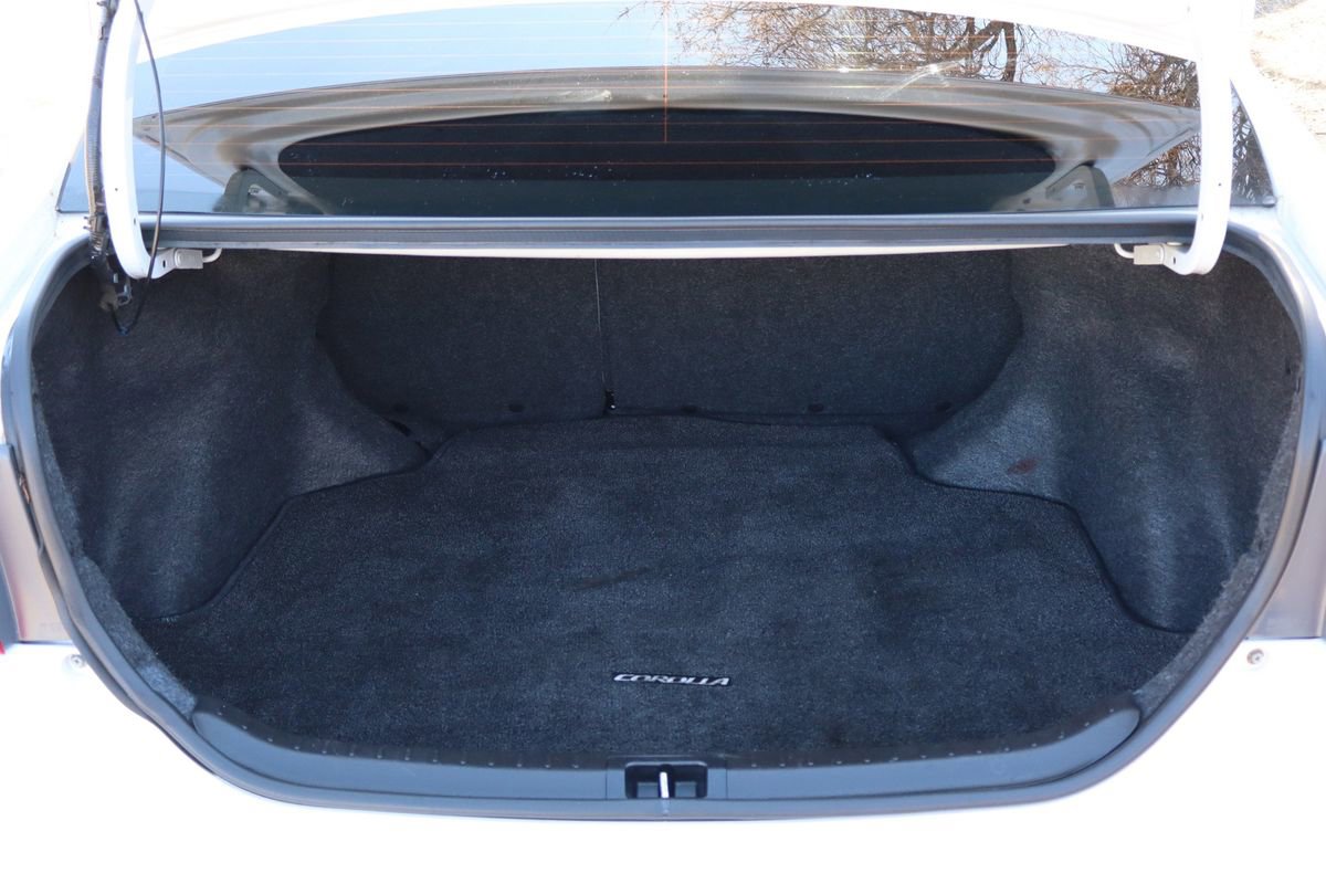 Used 2014 Toyota Corolla L image 14