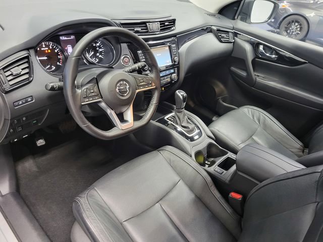 Used 2017 Nissan Rogue Sport SL w/ SL Premium Package image 15