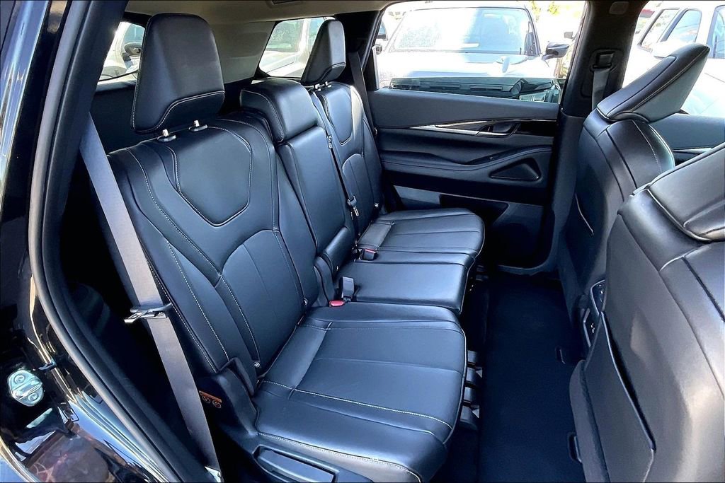 Used 2025 INFINITI QX60 Pure FWD image 26