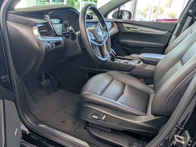 Certified 2022 Cadillac XT5 Luxury image 6