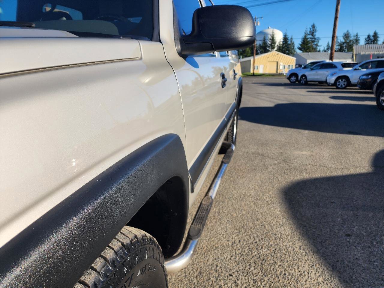 Used 2004 Chevrolet Avalanche Z71 w/ Sun And Sound Package image 32