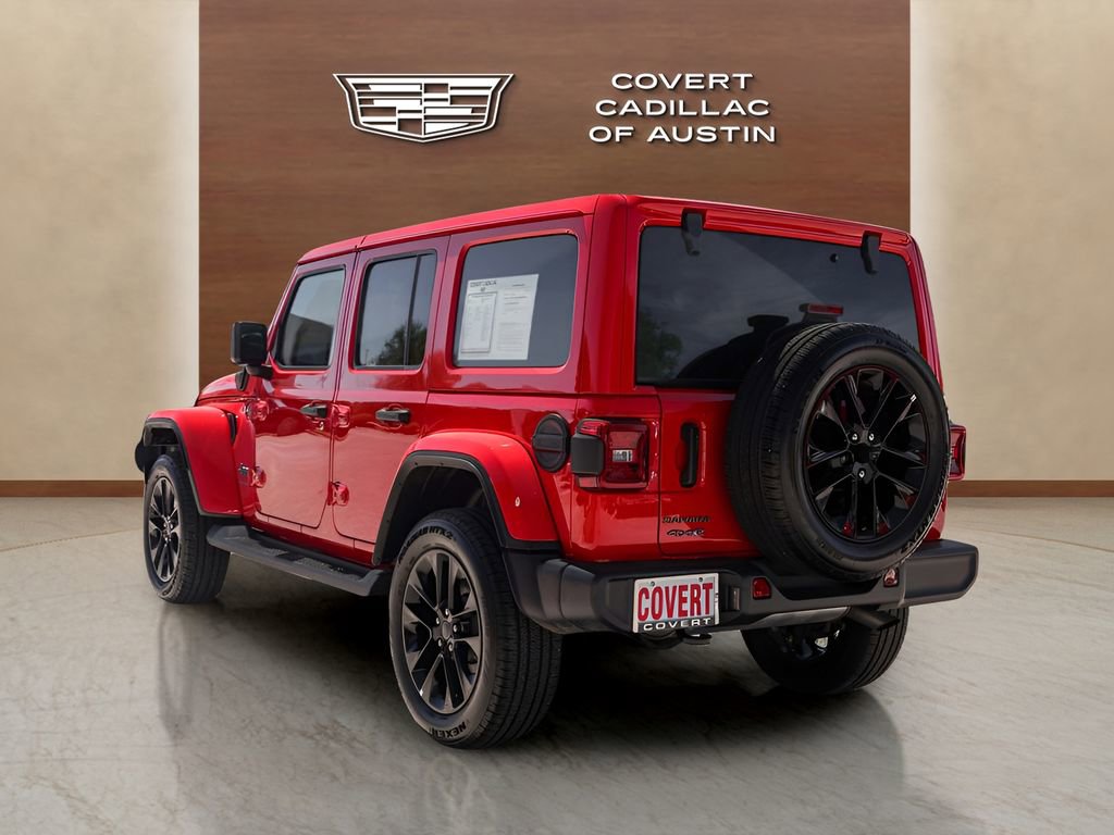 Used 2025 Jeep Wrangler Unlimited Sahara AWD/4WD image 3