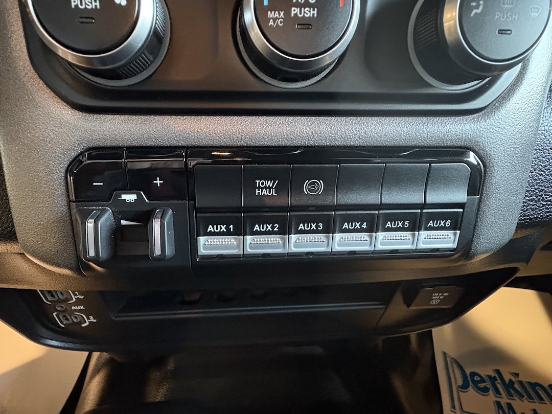 Used 2023 RAM 3500 Tradesman image 21