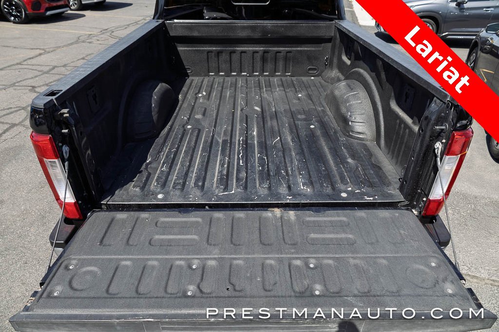 Used 2018 Ford F250 Lariat w/ Chrome Package image 5