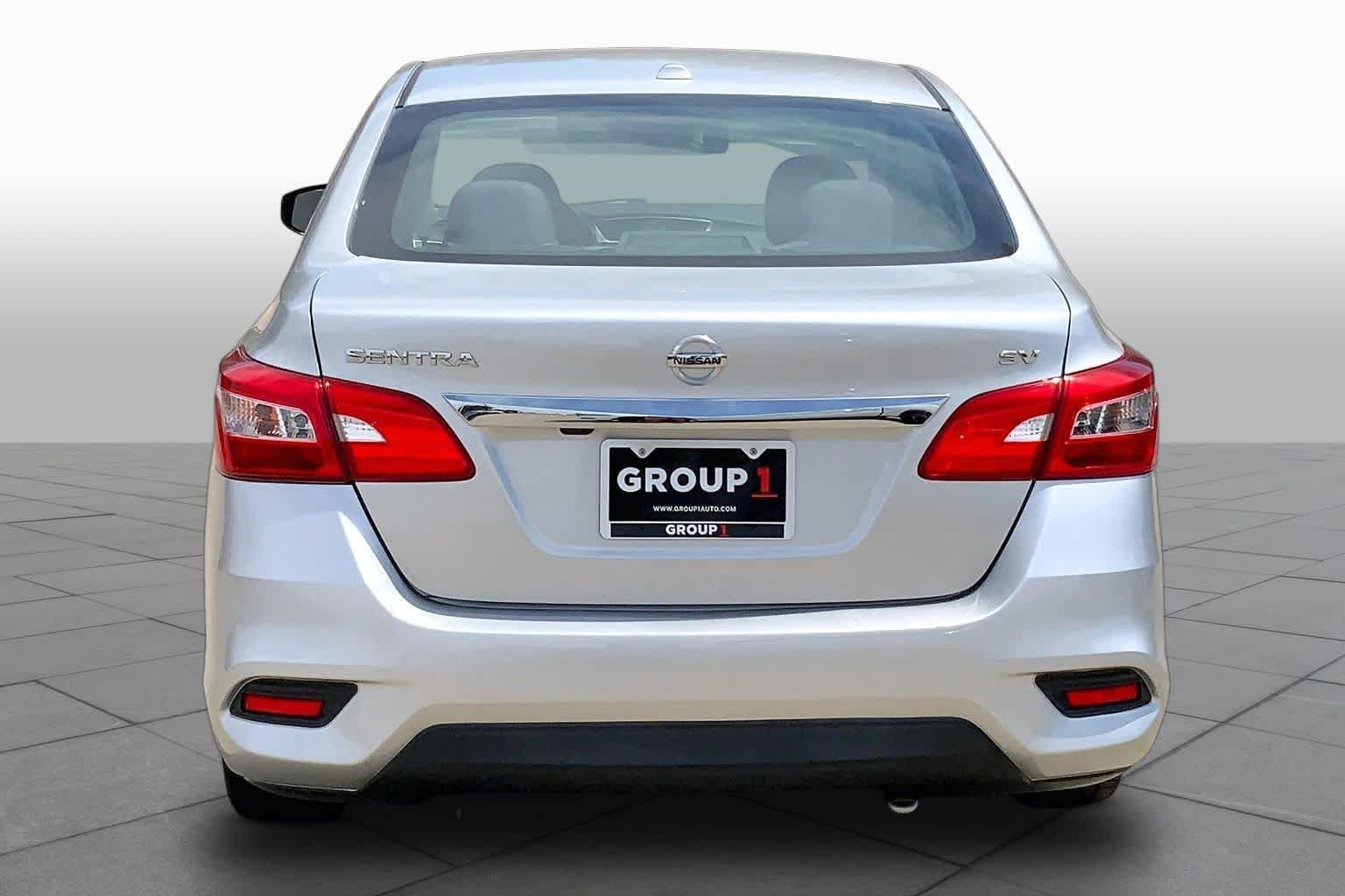 Used 2016 Nissan Sentra SV FWD image 5