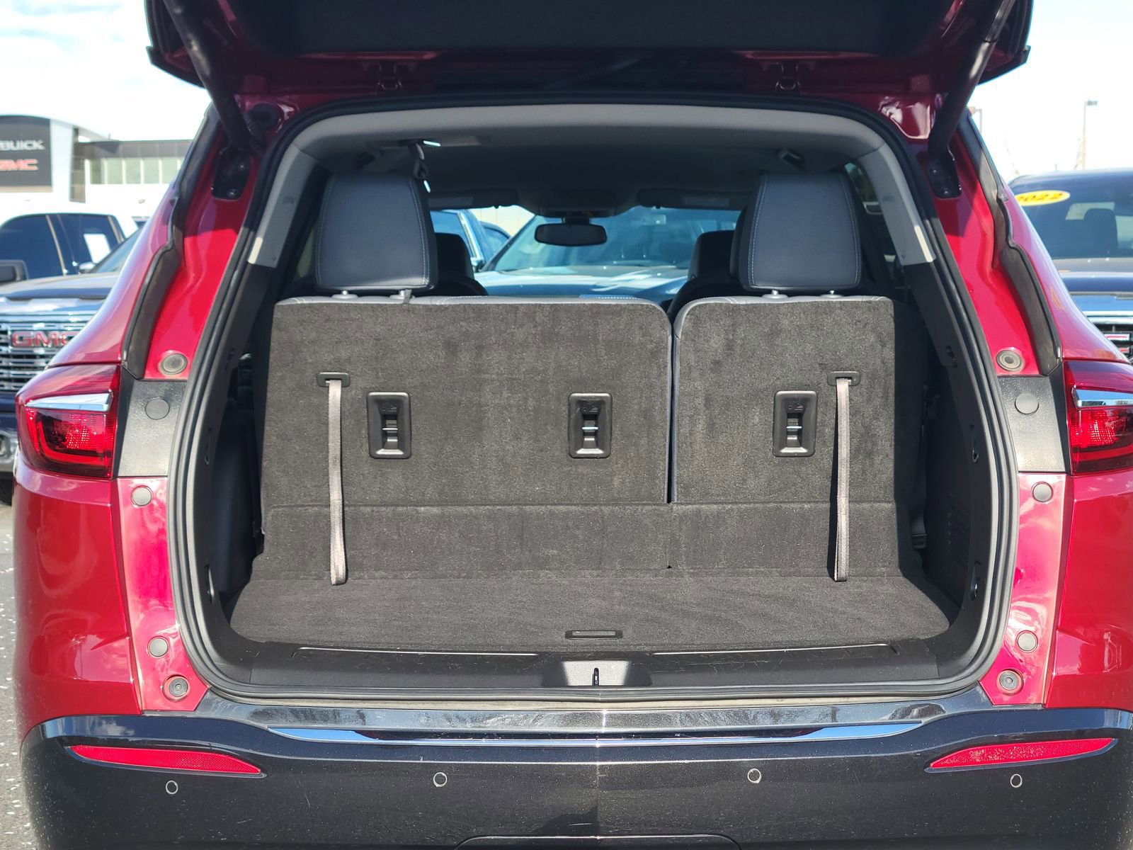 Used 2020 Buick Enclave Essence w/ Sound and Sites Package image 13