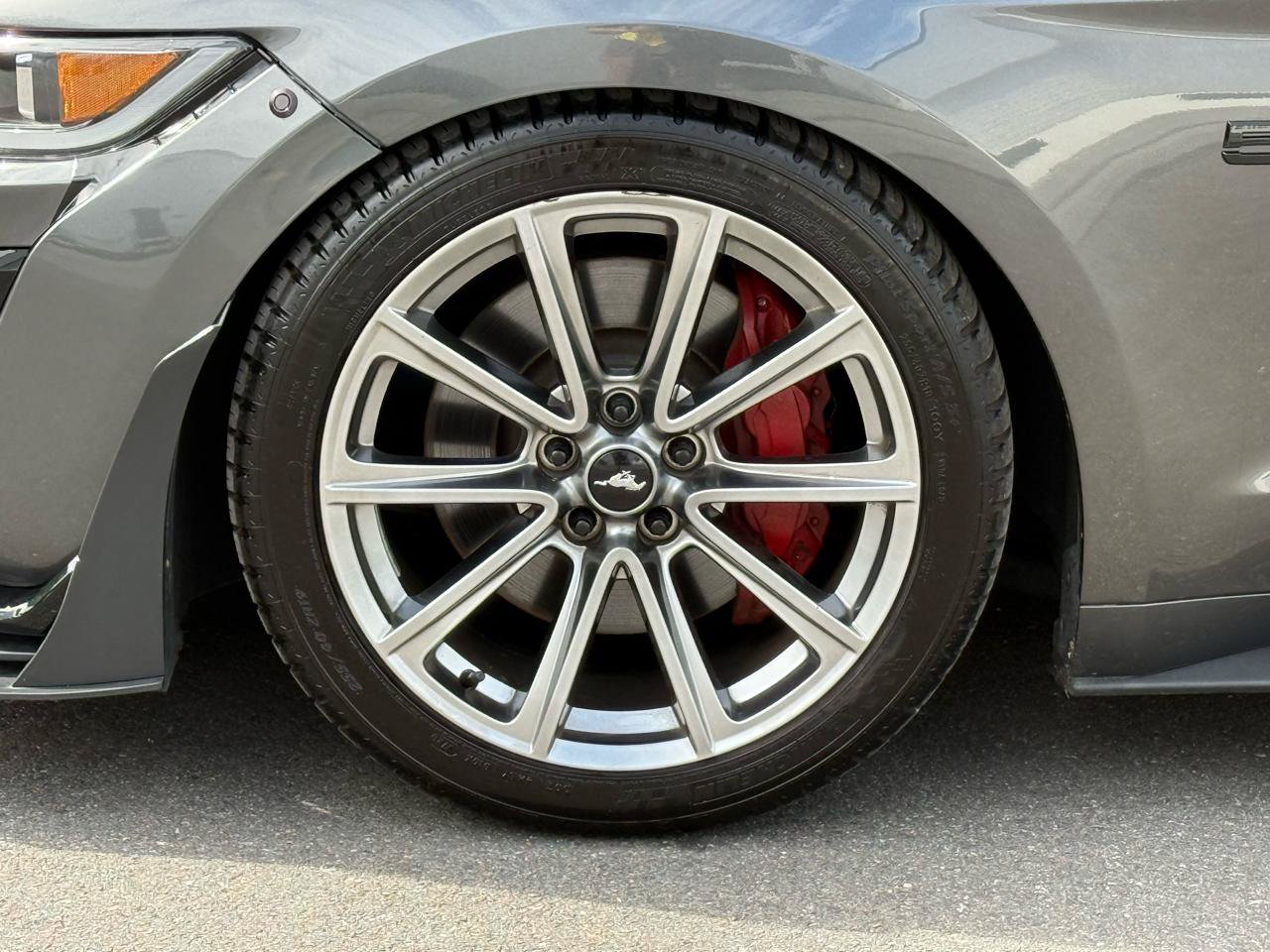 Used 2015 Ford Mustang GT Premium RWD image 27