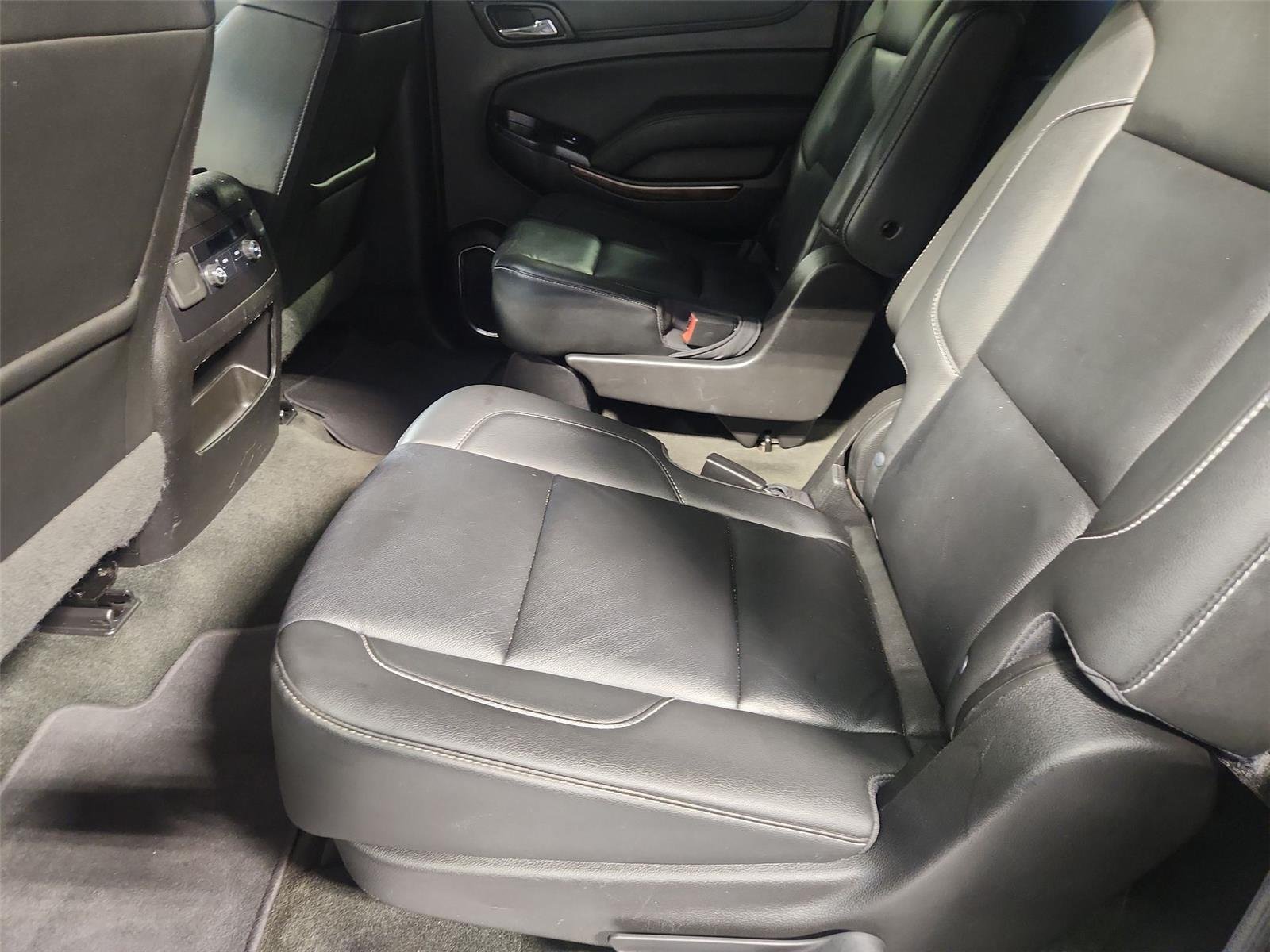 Used 2018 Chevrolet Suburban LT AWD/4WD image 24