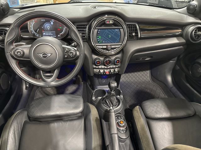 Used 2021 MINI Cooper S w/ Signature Upholstery Package image 4