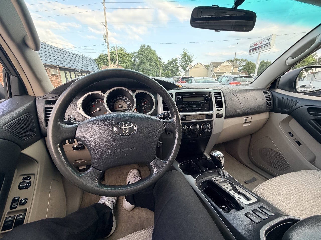 Used 2004 Toyota 4Runner SR5 AWD/4WD image 3