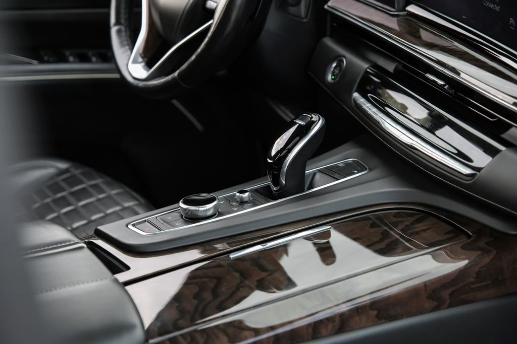 Used 2021 Cadillac Escalade ESV Sport Platinum image 25