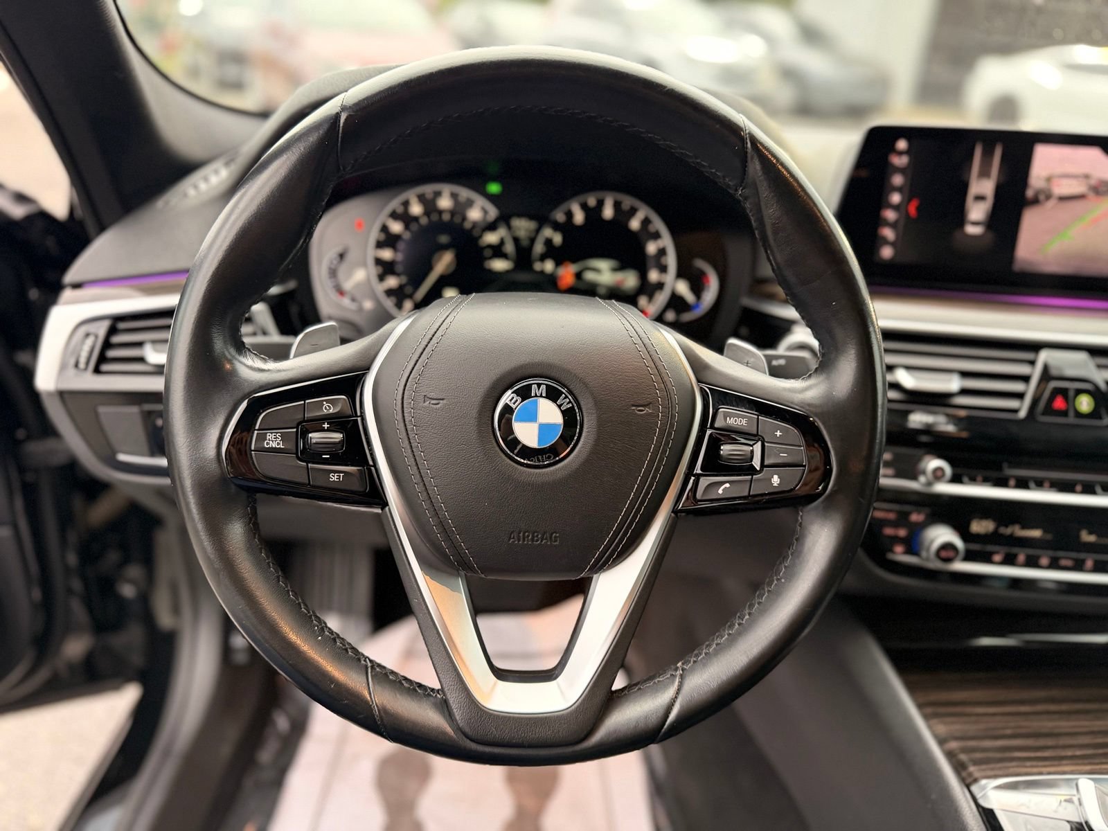 Used 2019 BMW 530i w/ Convenience Package RWD image 18