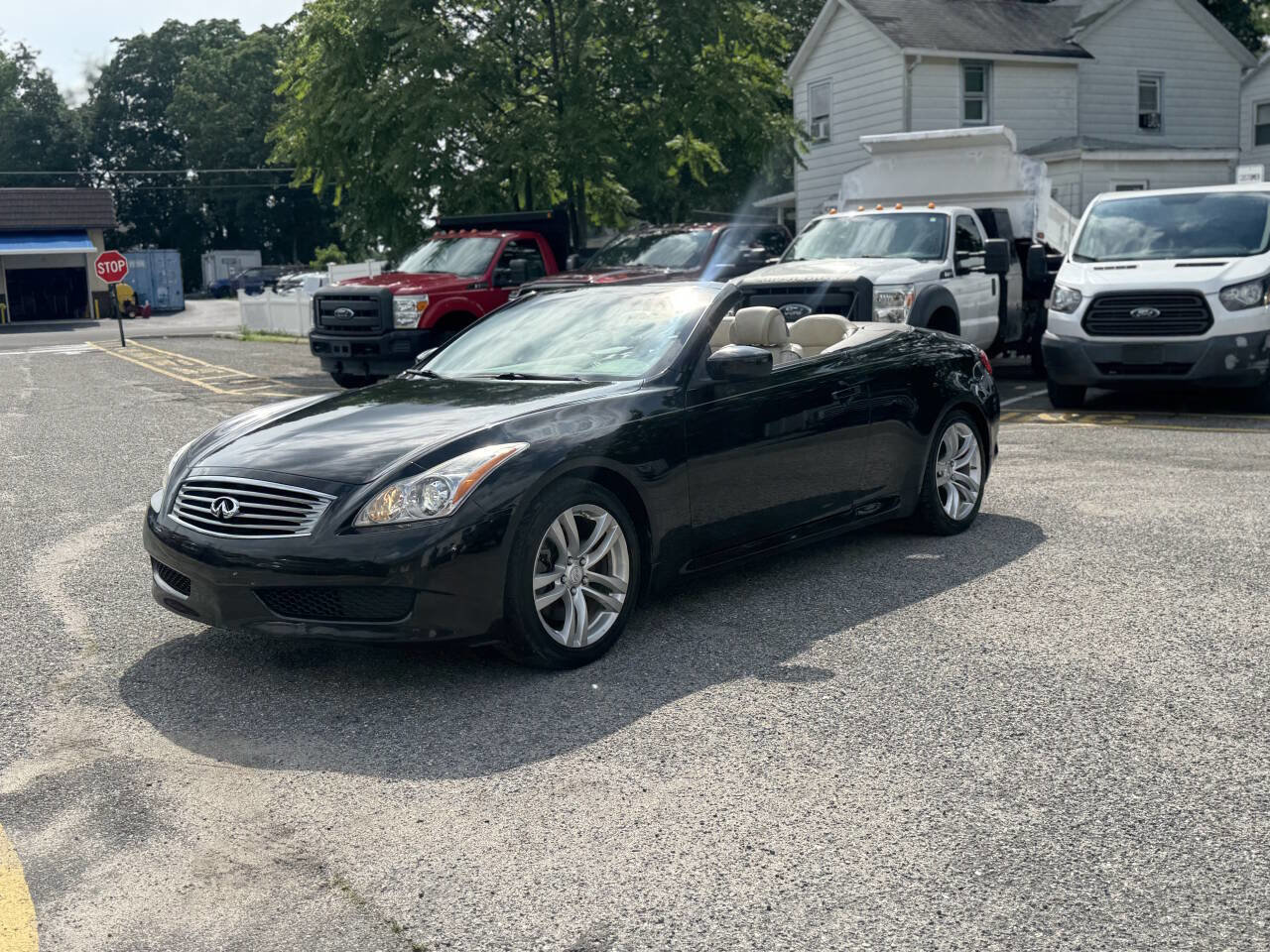 Used 2010 INFINITI G37 Base 2dr Convertible w/ Premium Pkg image 29