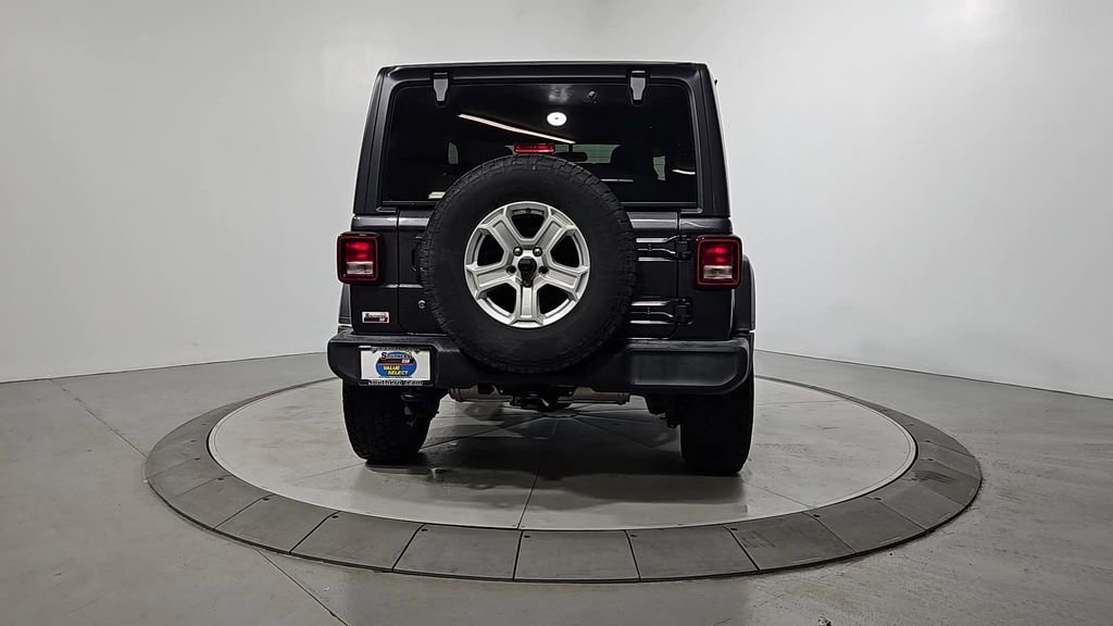 Used 2019 Jeep Wrangler Sport S image 4