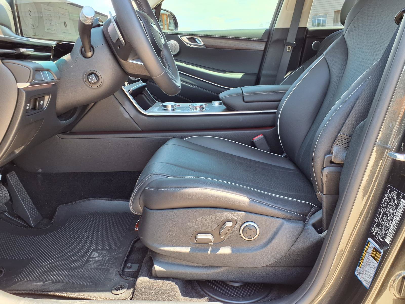 Certified 2026 Genesis GV80 2.5T Advanced AWD/4WD image 22