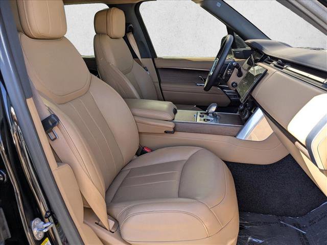Certified 2023 Land Rover Range Rover SE image 24