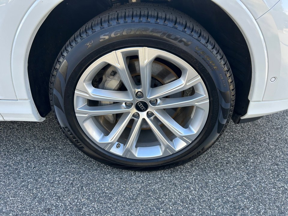 Certified 2025 Audi Q7 2.0T Premium image 25