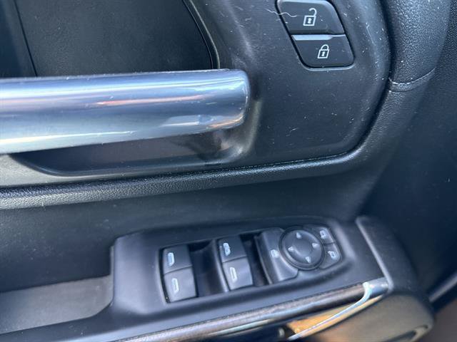 Used 2020 Chevrolet Silverado 1500 LT w/ All-Star Edition AWD/4WD image 15