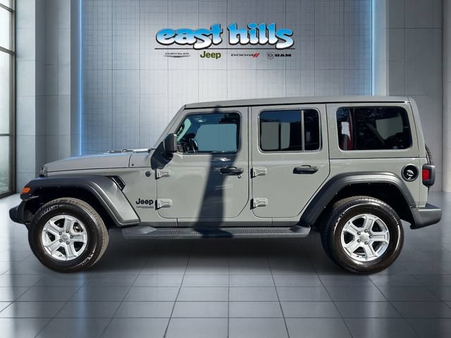 Used 2022 Jeep Wrangler Unlimited Sport w/ Sun And Sound Package AWD/4WD image 6