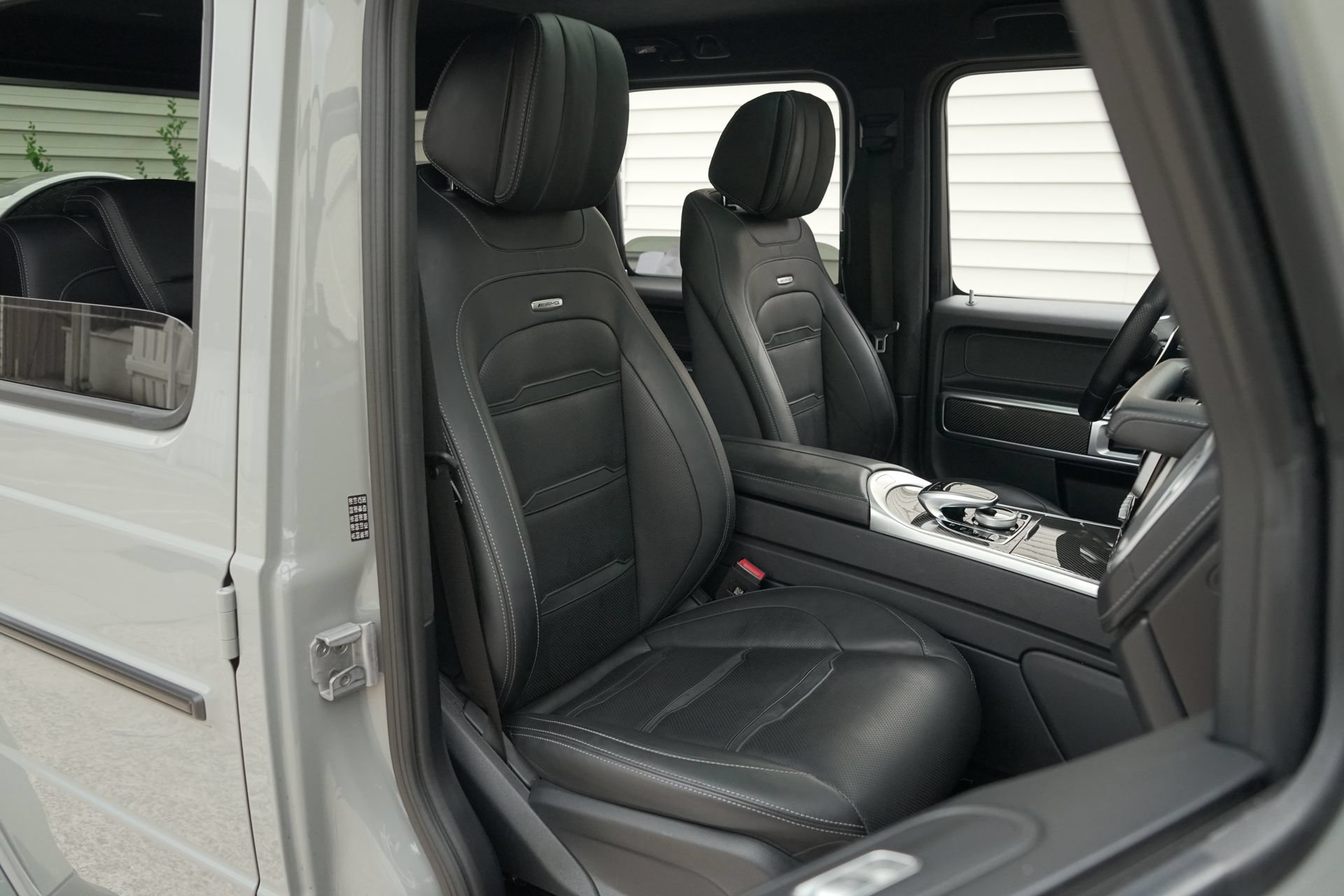 Used 2024 Mercedes-Benz G 63 AMG 4MATIC w/ Seat Comfort Package image 9