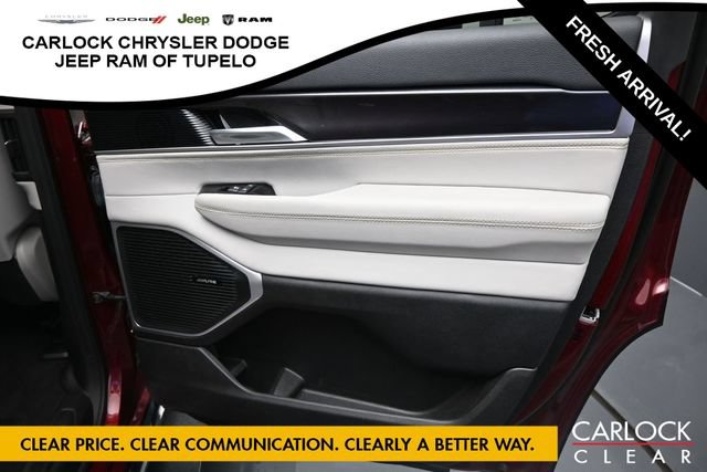 Used 2024 Jeep Wagoneer 2WD image 34
