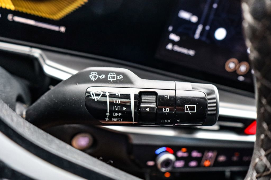 Used 2025 Kia Sorento S w/ Panoramic Sunroof Package image 24