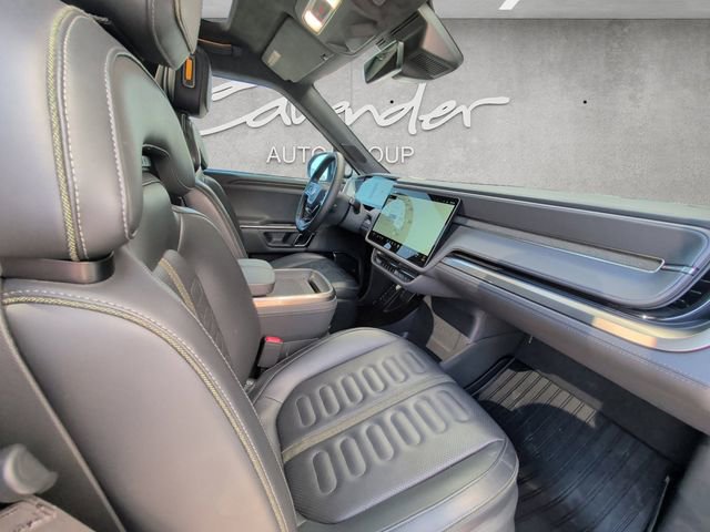 Used 2024 Rivian R1S Adventure image 22