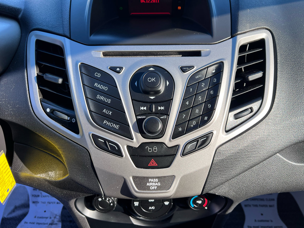 Used 2011 Ford Fiesta SE w/ 201A Rapid Spec Order Code image 12