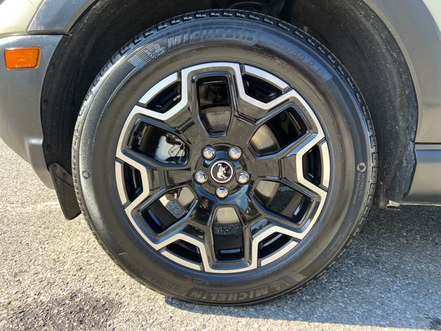 Used 2025 Ford Bronco Sport Outer Banks w/ Outer Banks Tech Package+ AWD/4WD image 16