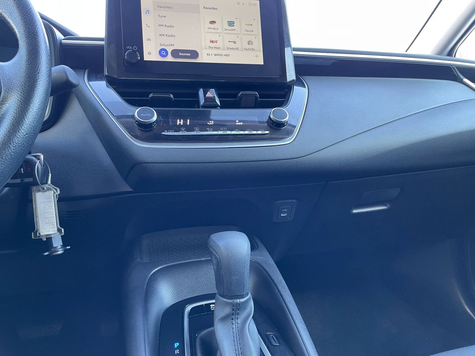 Used 2025 Toyota Corolla LE image 17