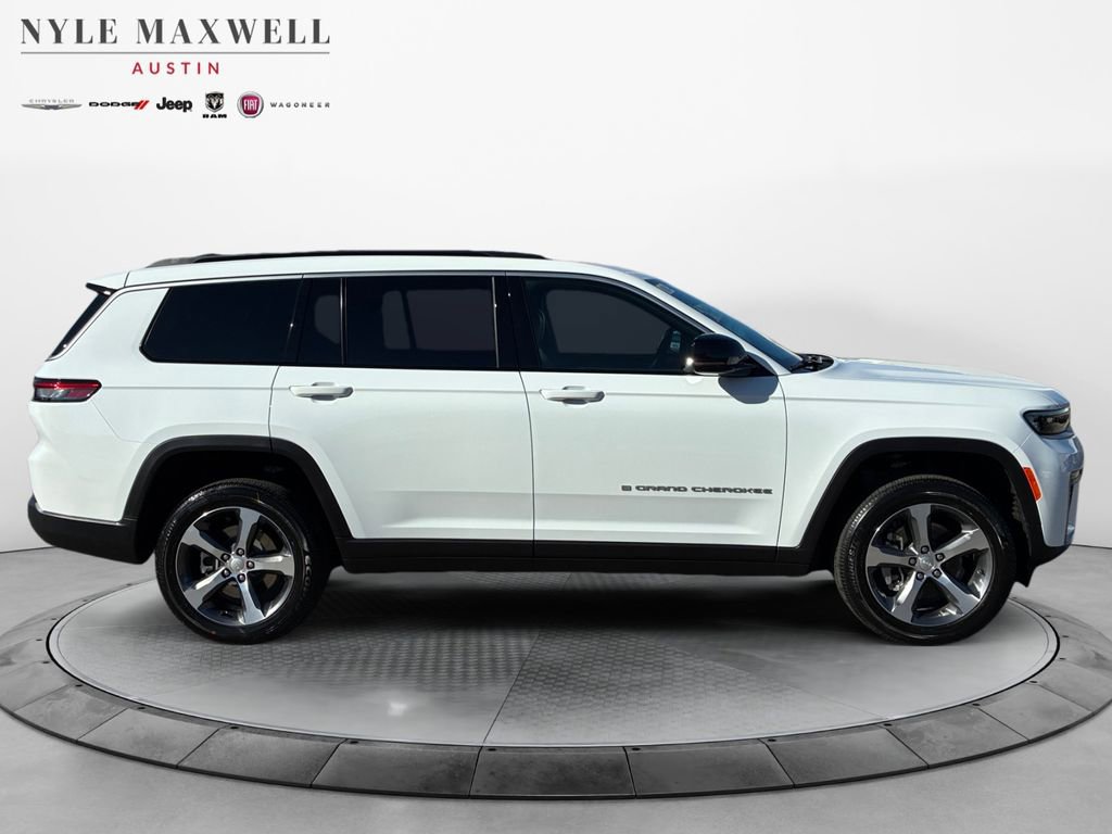 New 2026 Jeep Grand Cherokee L Limited image 17